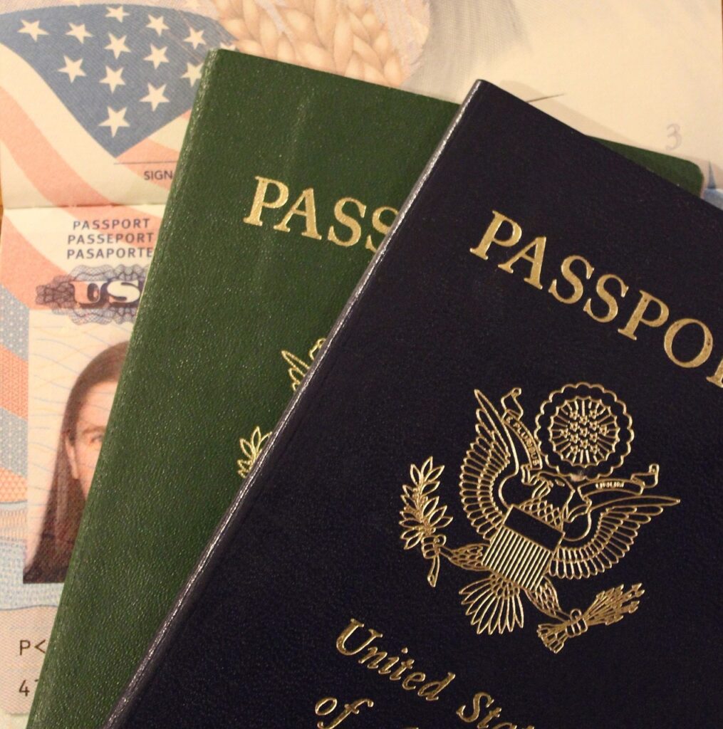 Can A U.S. Citizen Just Move To The UK?